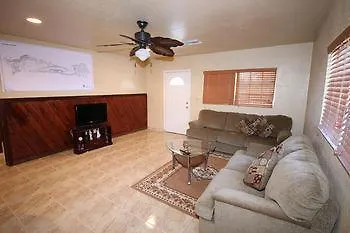 Отель Bootle Bay Garden Cottage Уэст-Энд
