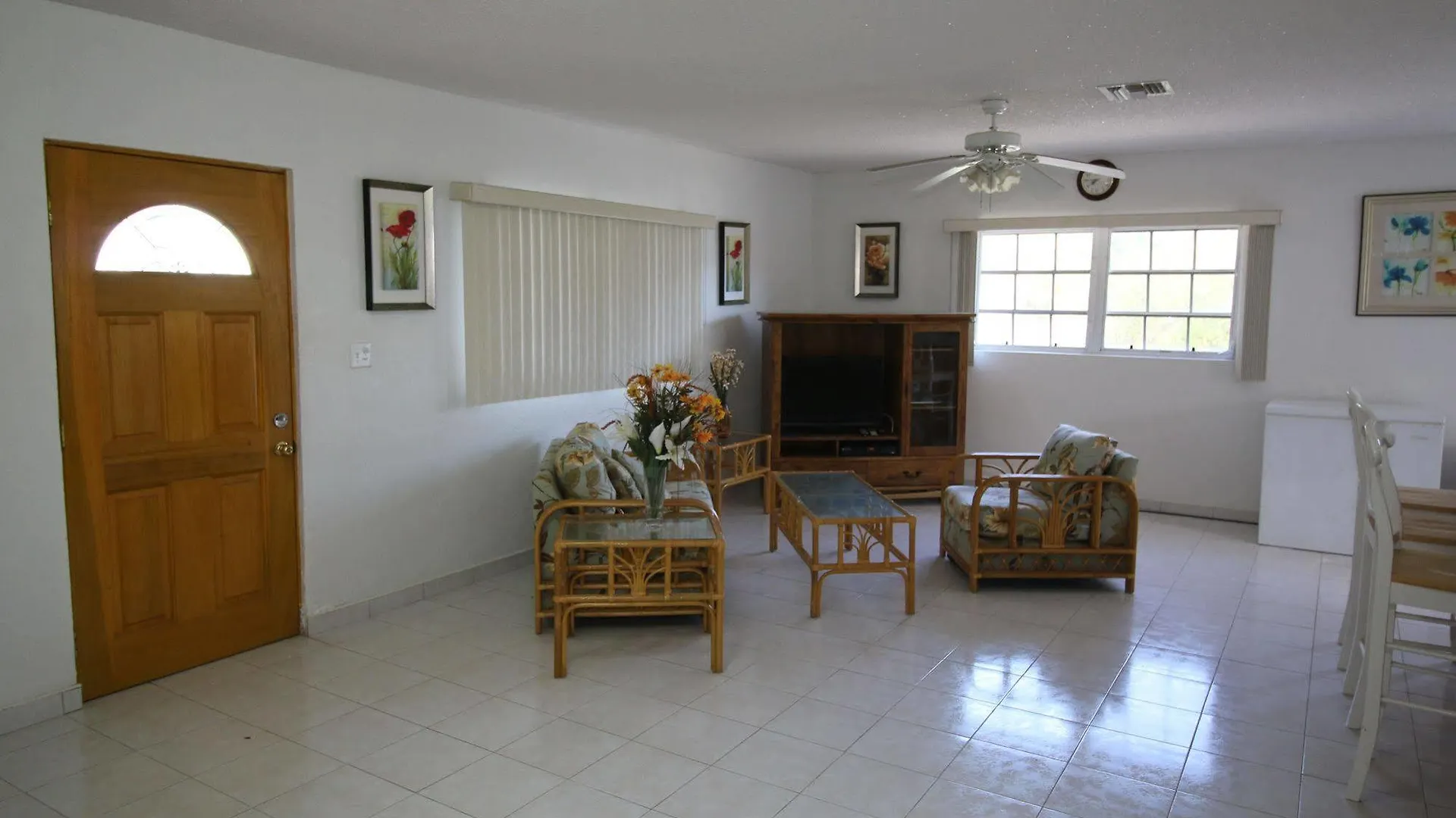 Bootle Bay Garden Cottage West End 3*,  Bahamas